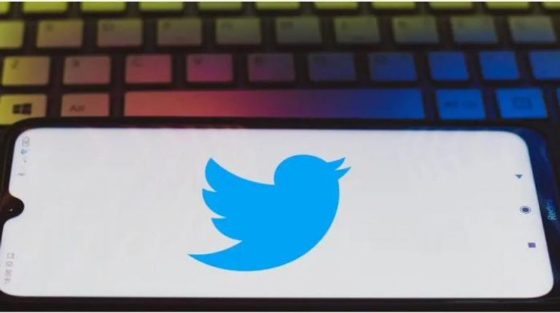 تويتر ينهار.. تعرف على طريقة تحميل أرشيف تغريداتك للاحتفاظ بها
